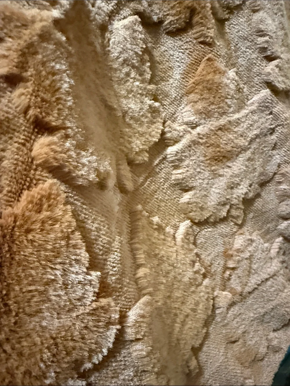 Boutique Rust Fall Faux Fur Throw Blanket - Stunning Quality
